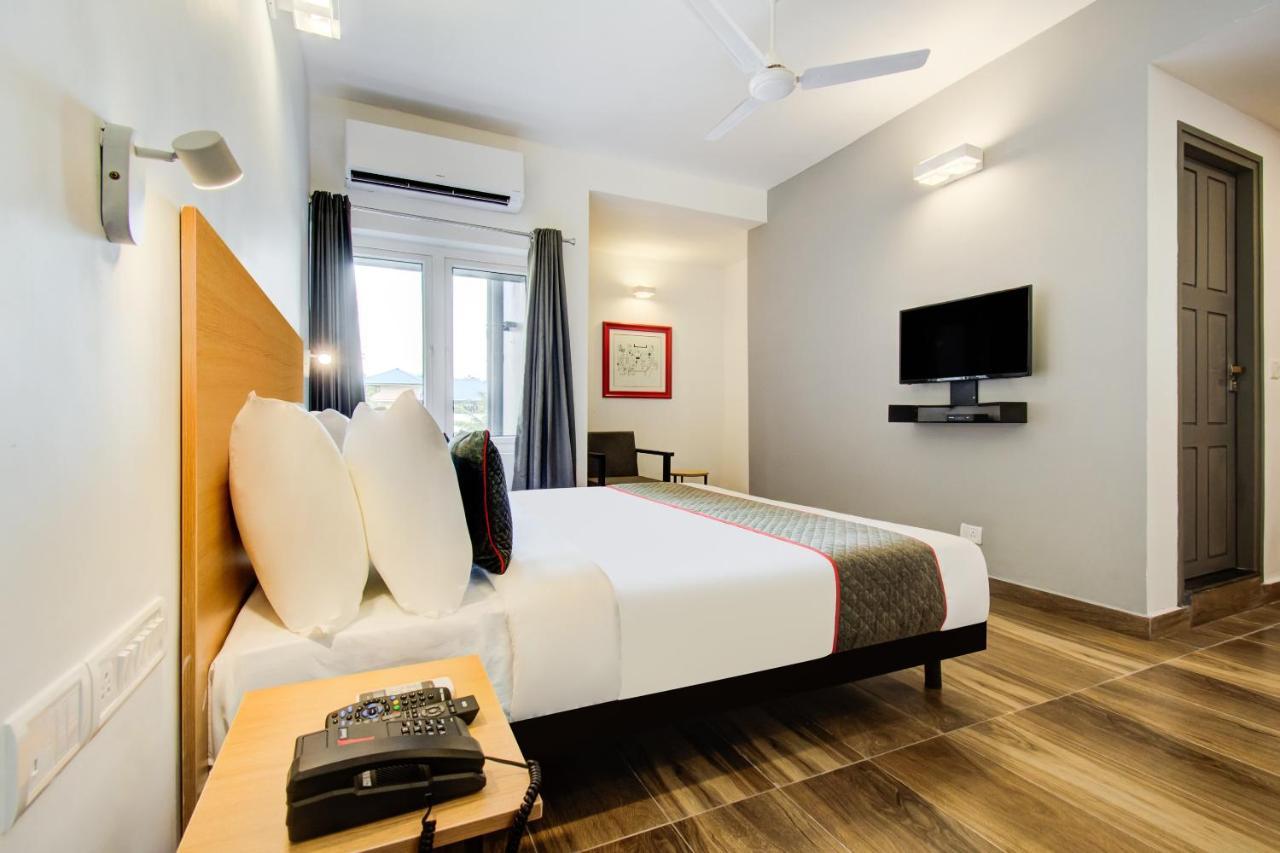 Kochi Oyo Townhouse 061 Gcda Kakkanad Signal酒店 外观 照片