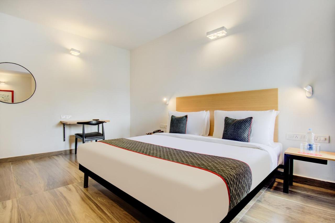 Kochi Oyo Townhouse 061 Gcda Kakkanad Signal酒店 外观 照片