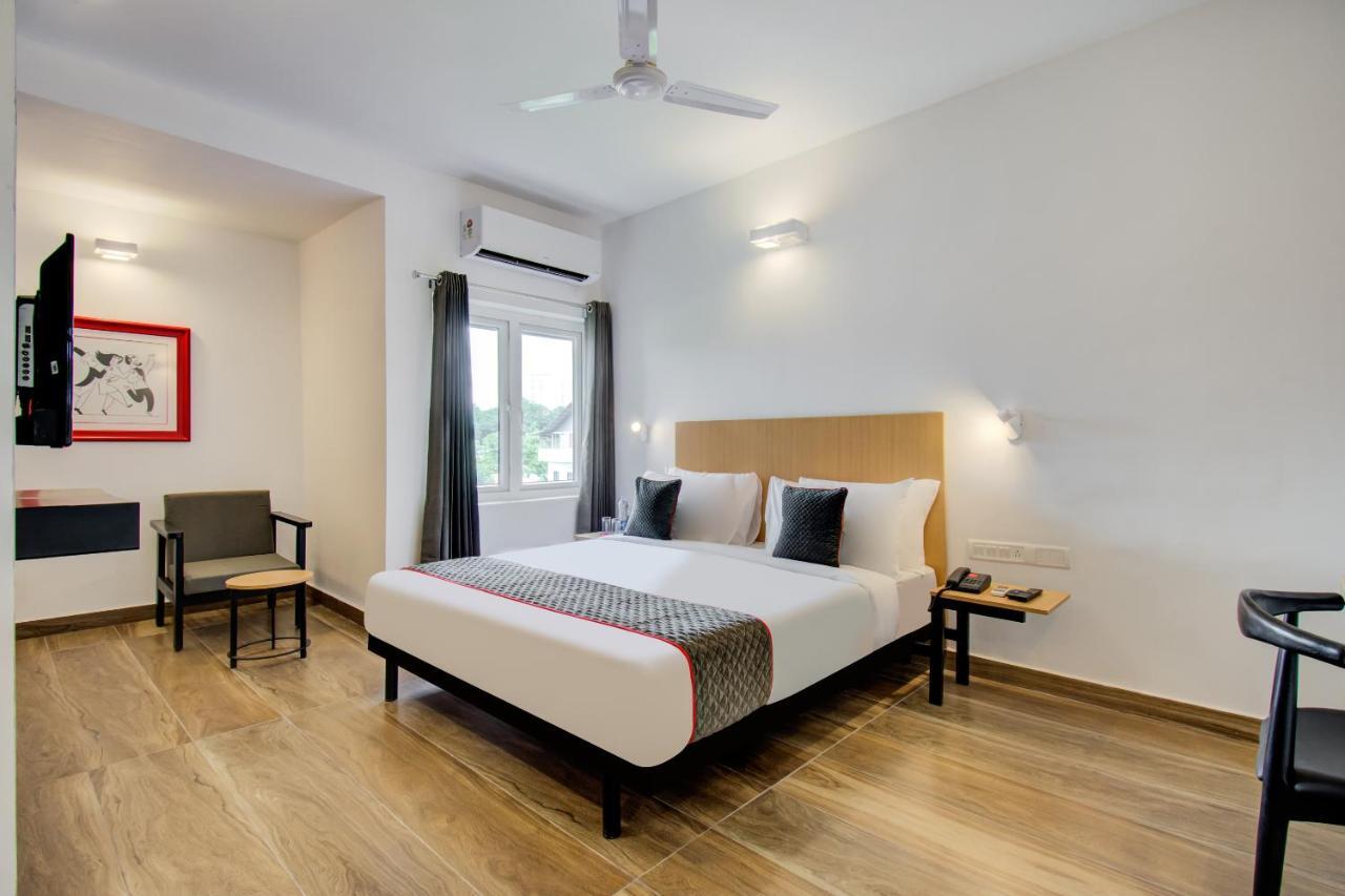 Kochi Oyo Townhouse 061 Gcda Kakkanad Signal酒店 外观 照片